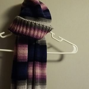 Purple and gray winter hat/scarf